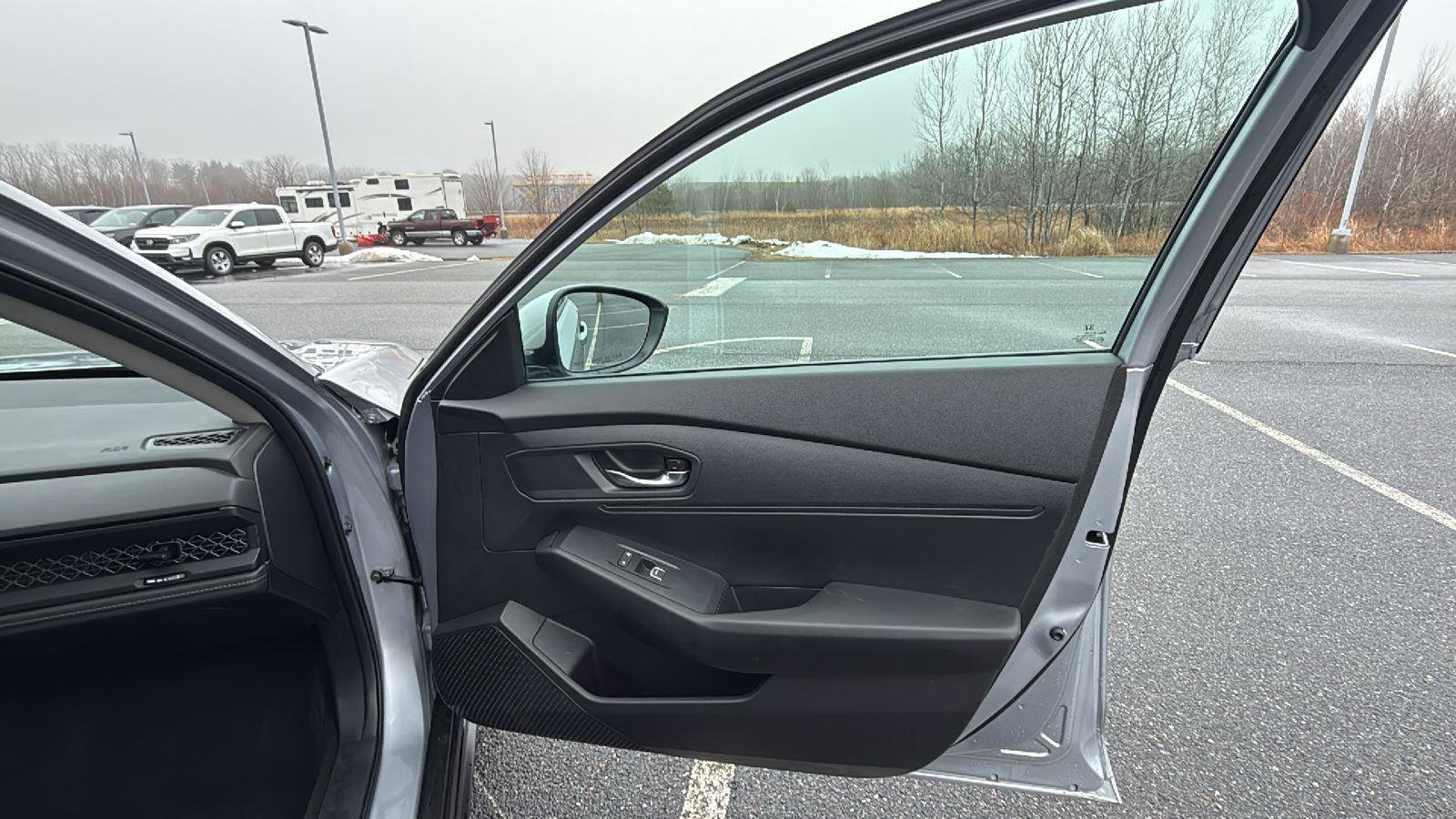 Used 2023 Honda Accord LX image 16