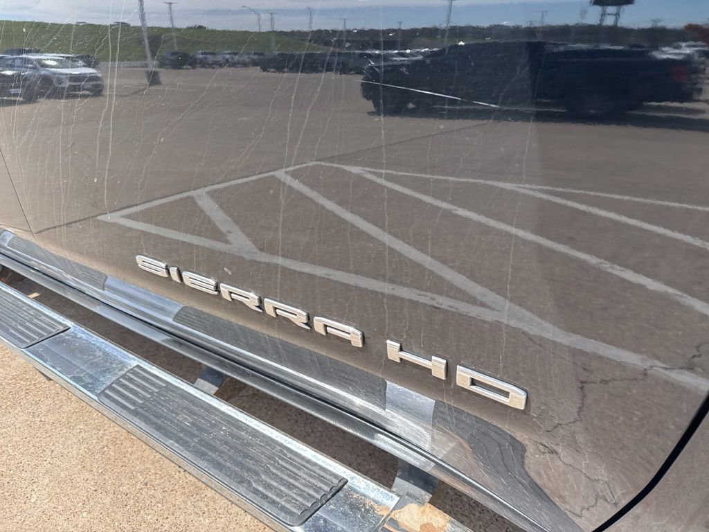 Used 2024 GMC Sierra 2500 SLT w/ SLT Premium Package image 6