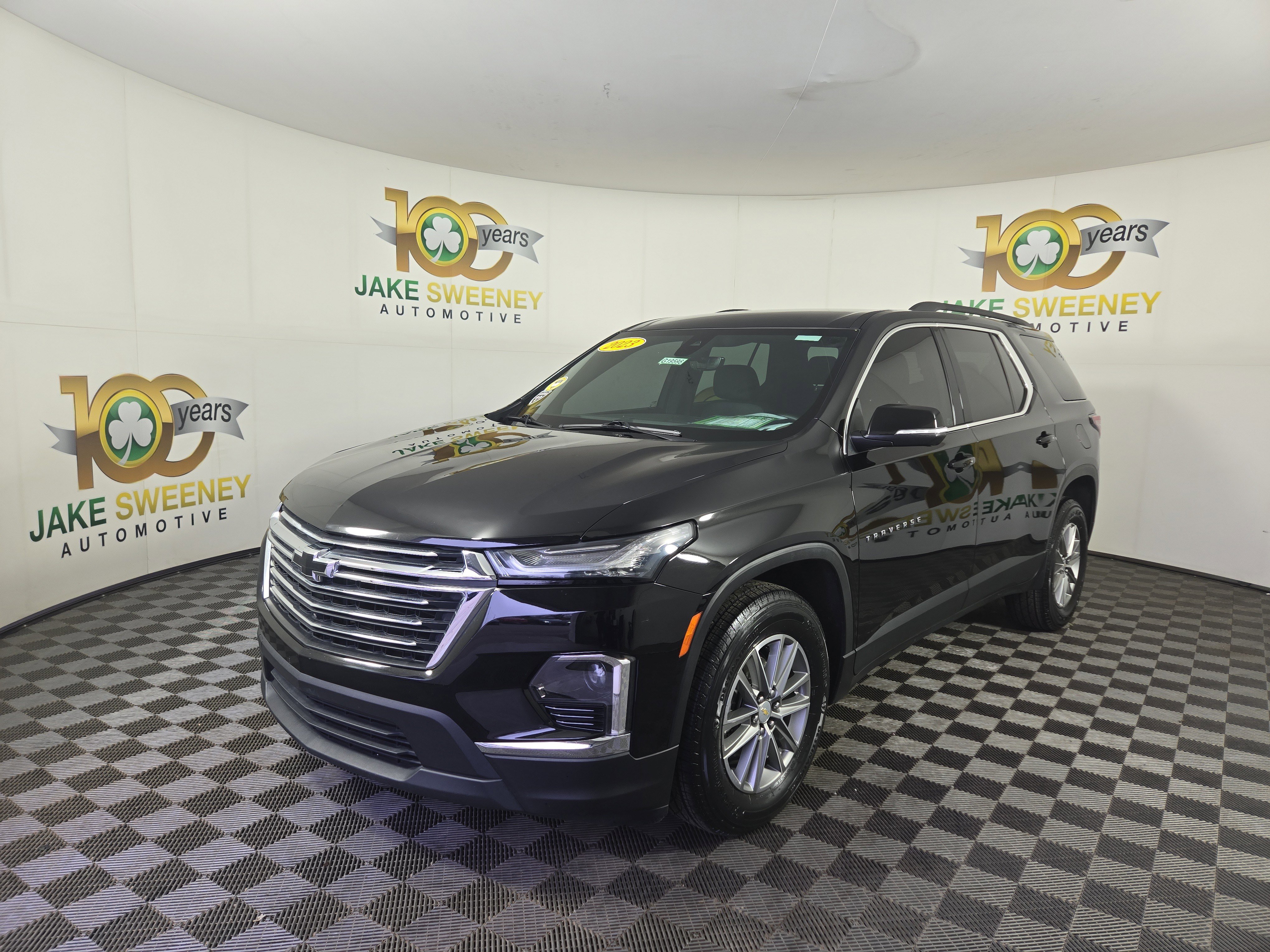 Certified 2023 Chevrolet Traverse LT image 3