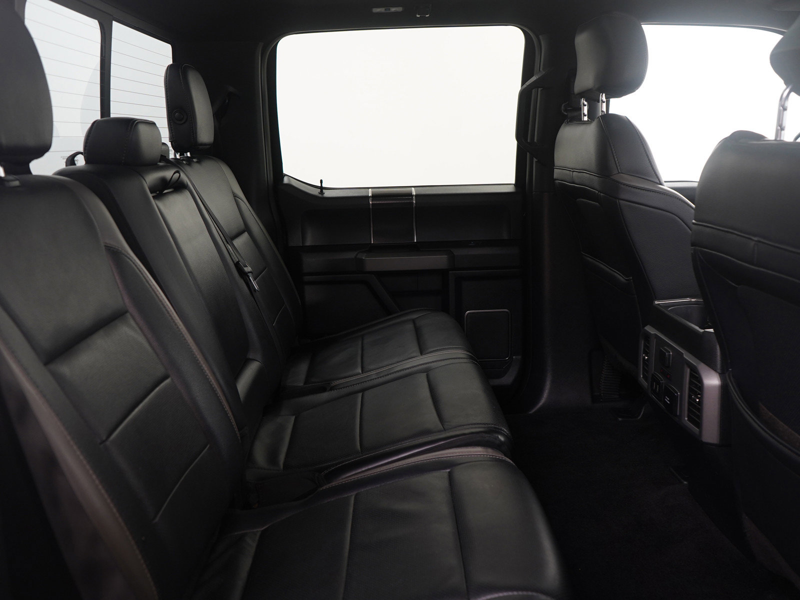 Used 2017 Ford F150 Raptor w/ Equipment Group 802A Luxury image 12