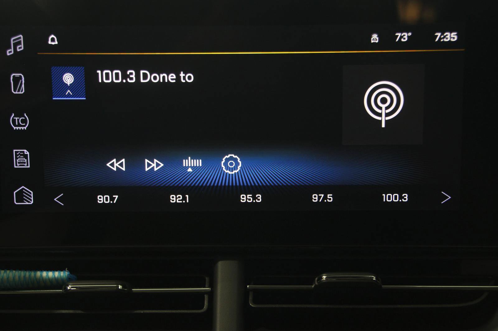Used 2025 Chevrolet Trax ACTIV w/ Driver Confidence Package image 8