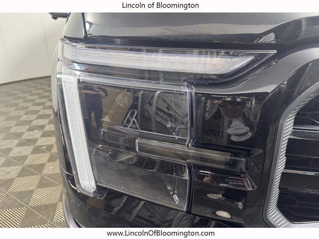Used 2025 Ford F150 Lariat AWD/4WD image 19