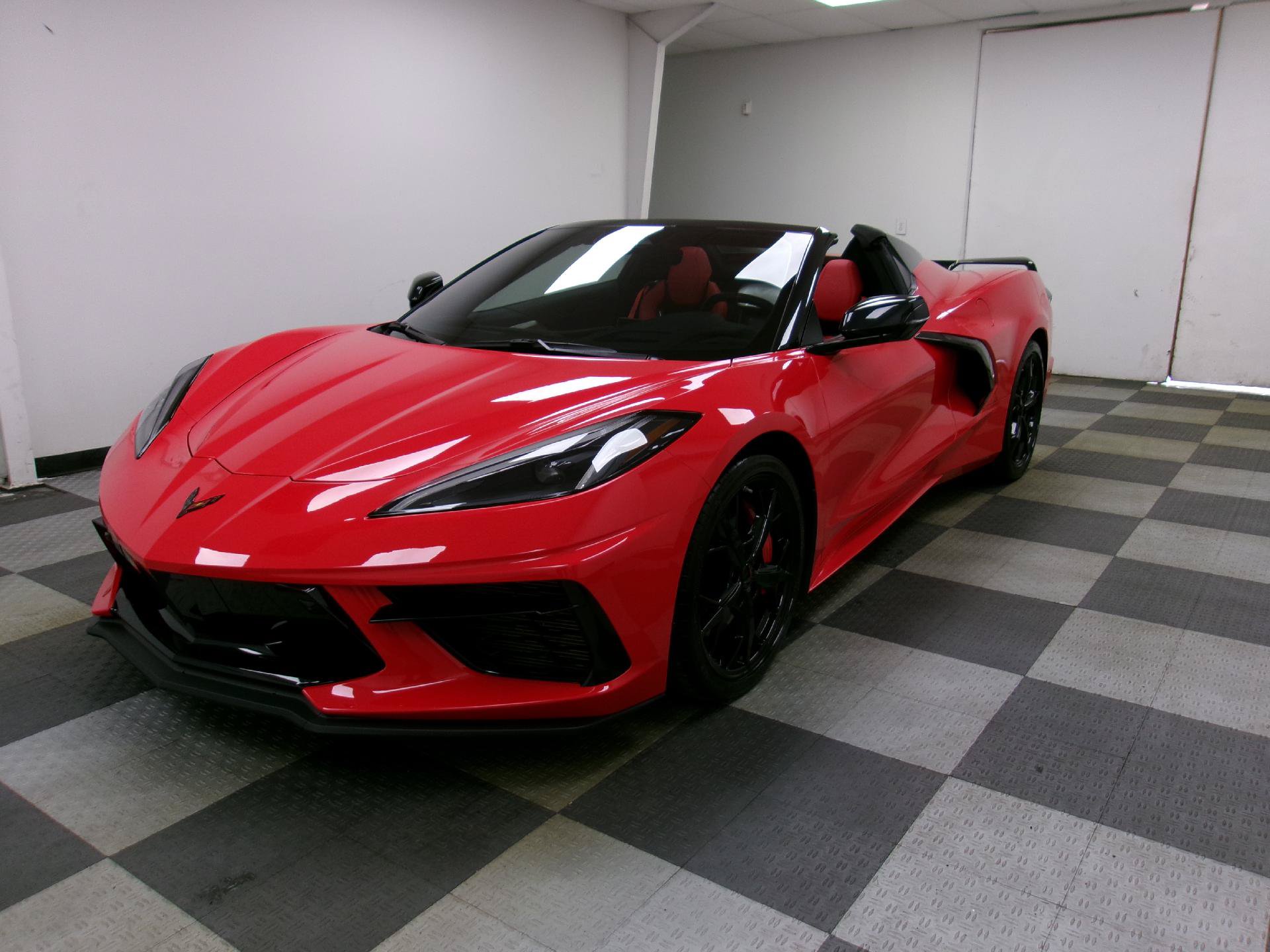 Used 2024 Chevrolet Corvette Stingray Premium Conv w/ Z51 Performance Package RWD image 1