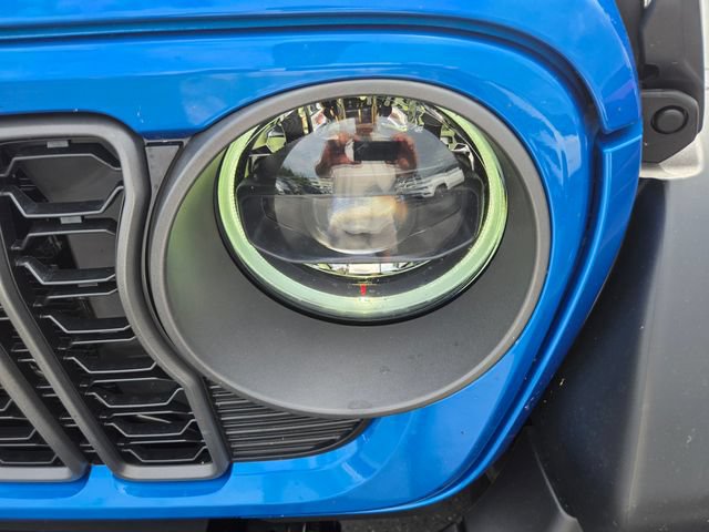 Certified 2026 Jeep Wrangler Sport AWD/4WD image 23