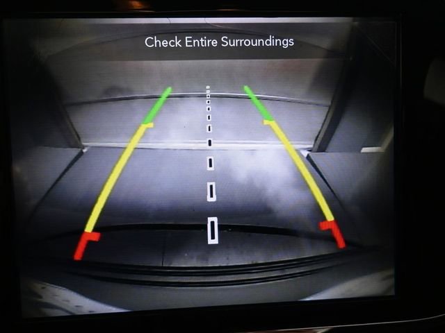 Used 2021 Jeep Grand Cherokee Laredo X image 6