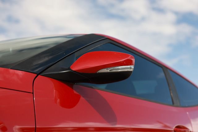 Used 2016 Hyundai Veloster Turbo image 39