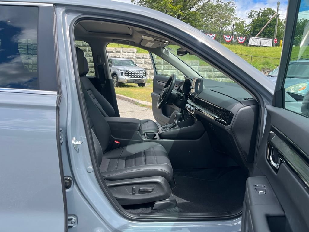 Used 2026 Honda CR-V EX-L image 12