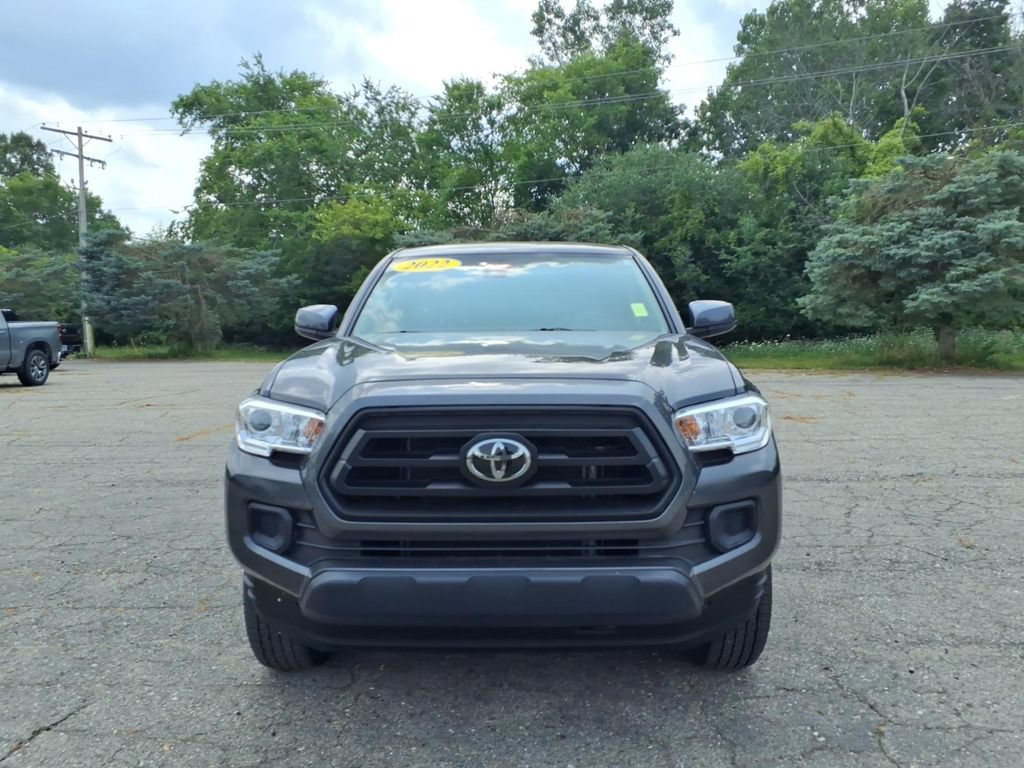 Used 2022 Toyota Tacoma SR AWD/4WD image 2