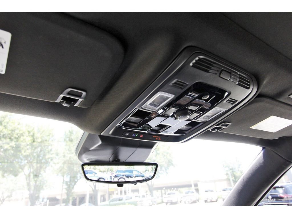 Certified 2026 Cadillac Escalade Luxury AWD/4WD image 27