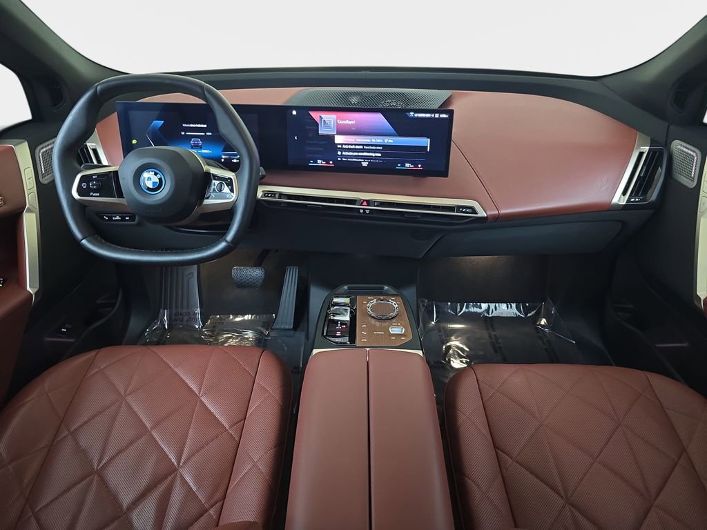 Certified 2023 BMW iX xDrive50 w/ Premium Package image 12