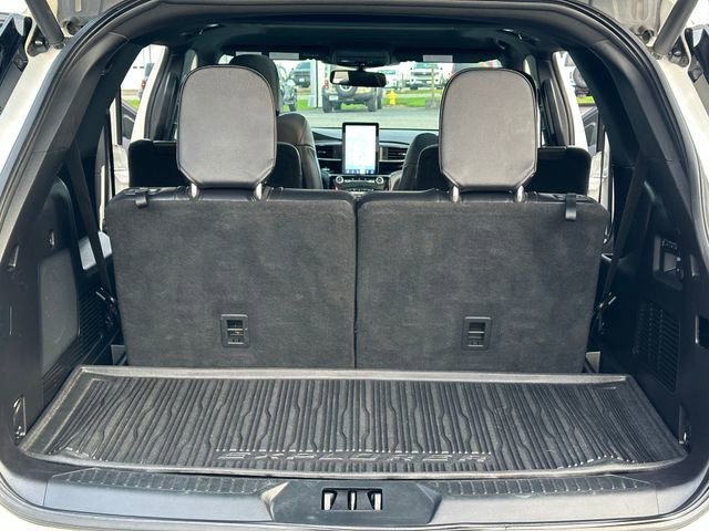 Used 2021 Ford Explorer ST w/ ST Street Pack image 16