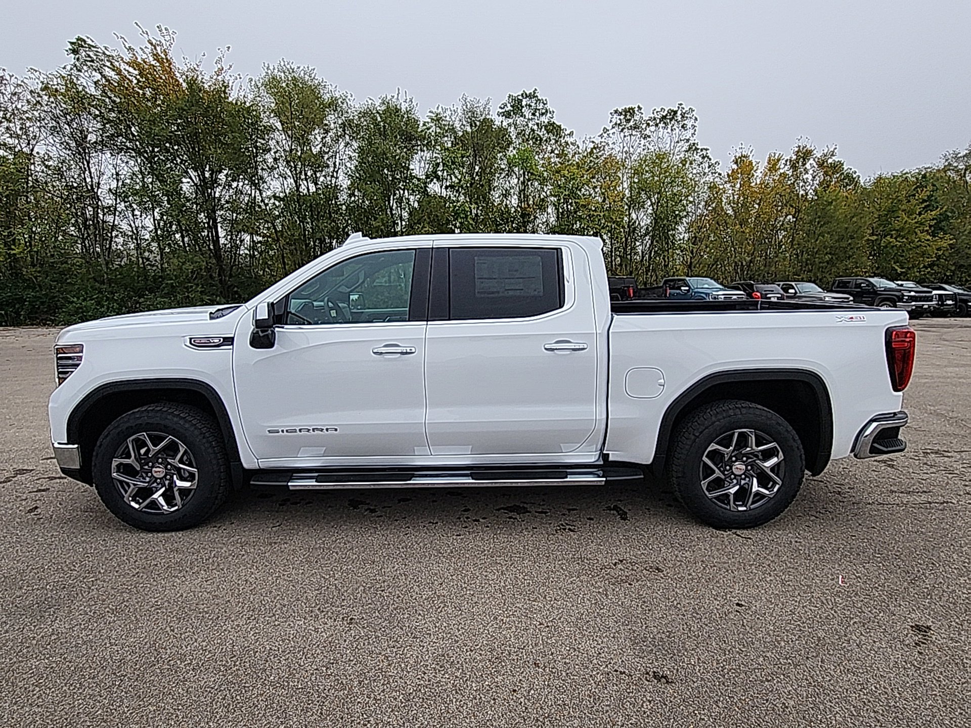 New 2026 GMC Sierra 1500 SLT w/ SLT Premium Package image 5