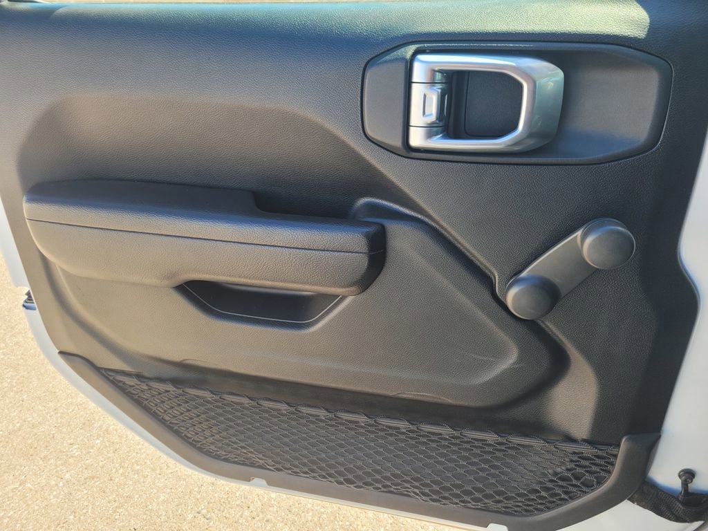 Used 2022 Jeep Gladiator Sport image 29