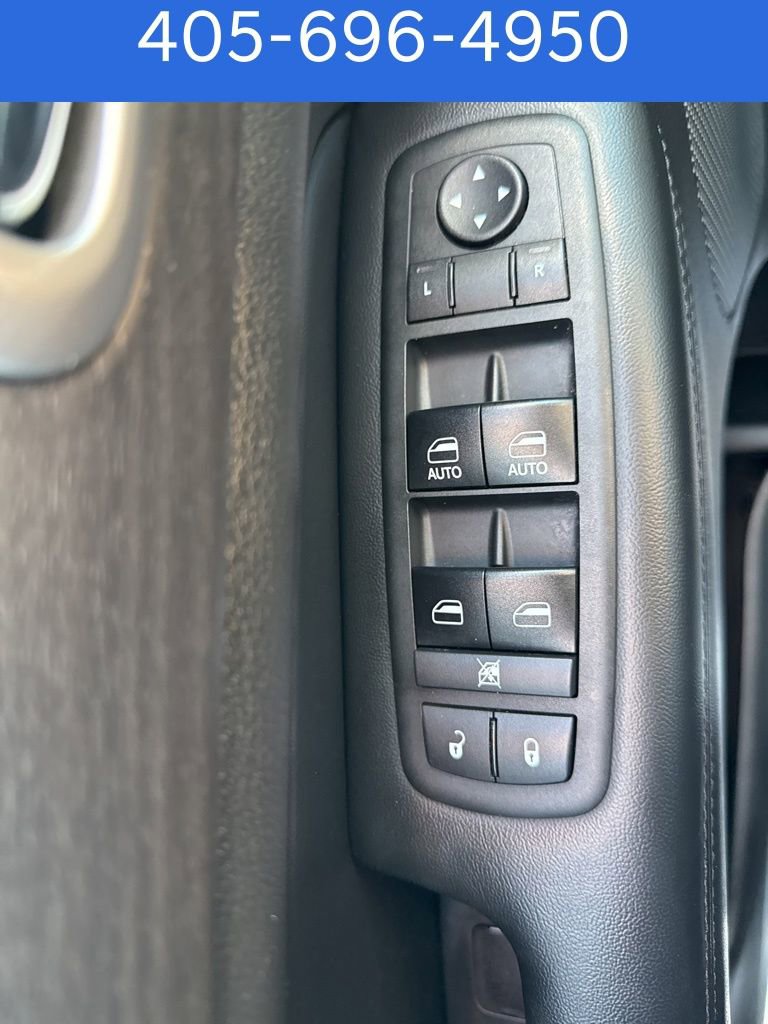 Used 2018 Jeep Grand Cherokee Altitude image 20