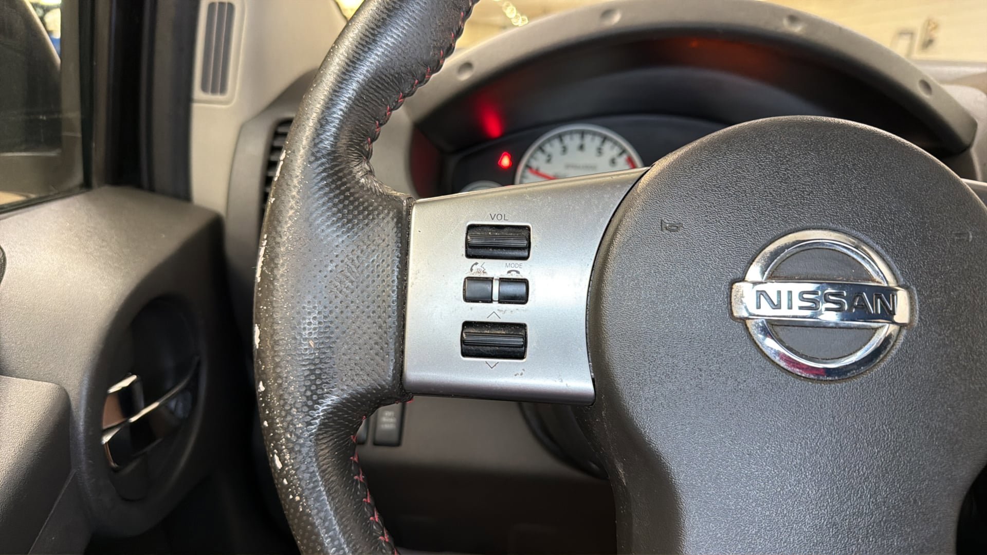 Used 2012 Nissan Xterra PRO-4X AWD/4WD image 27