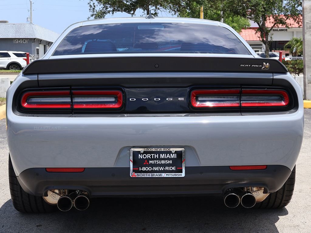 Used 2022 Dodge Challenger R/T Scat Pack RWD image 12