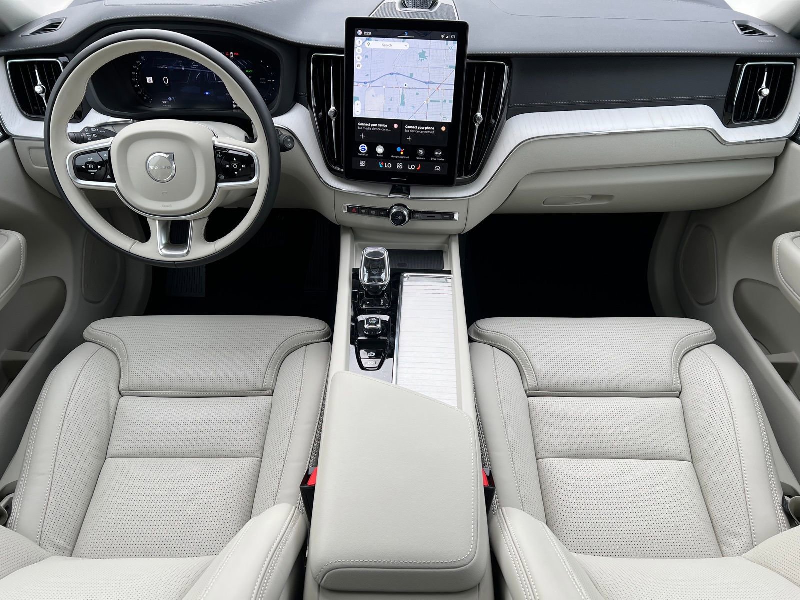 New 2026 Volvo XC60 T8 Ultra image 18