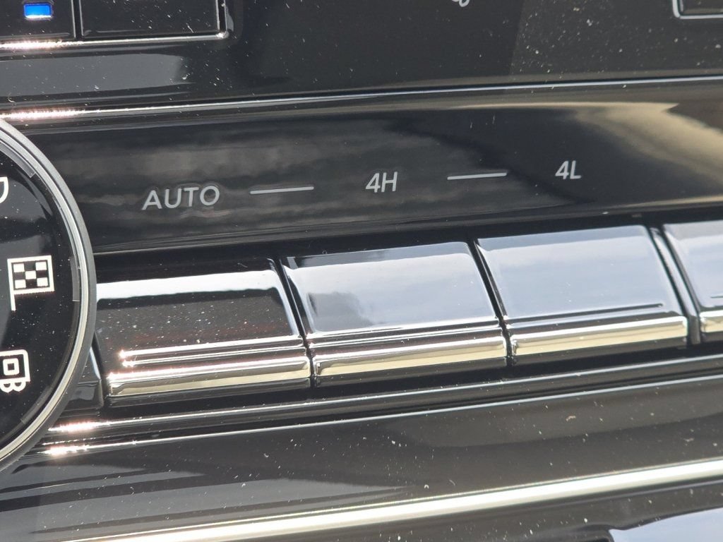 New 2026 Nissan Armada Platinum AWD/4WD image 9