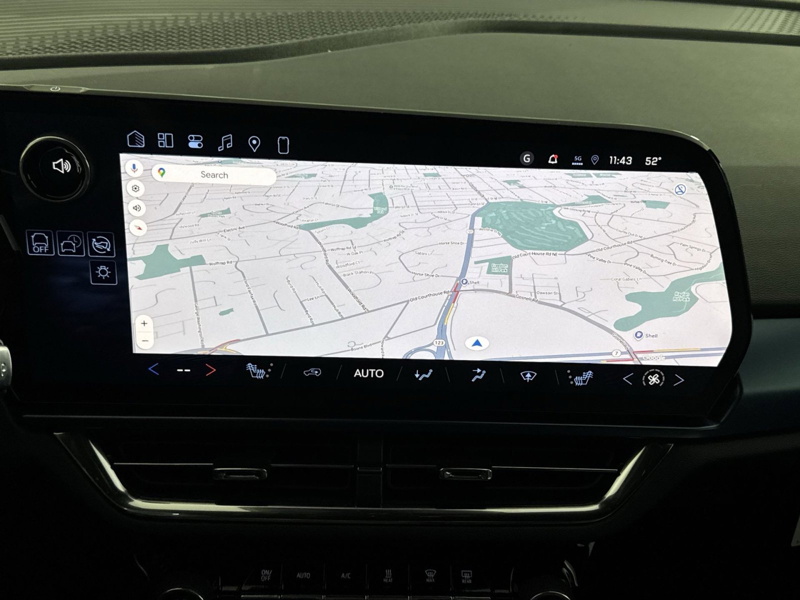 New 2026 Chevrolet Equinox EV LT image 20