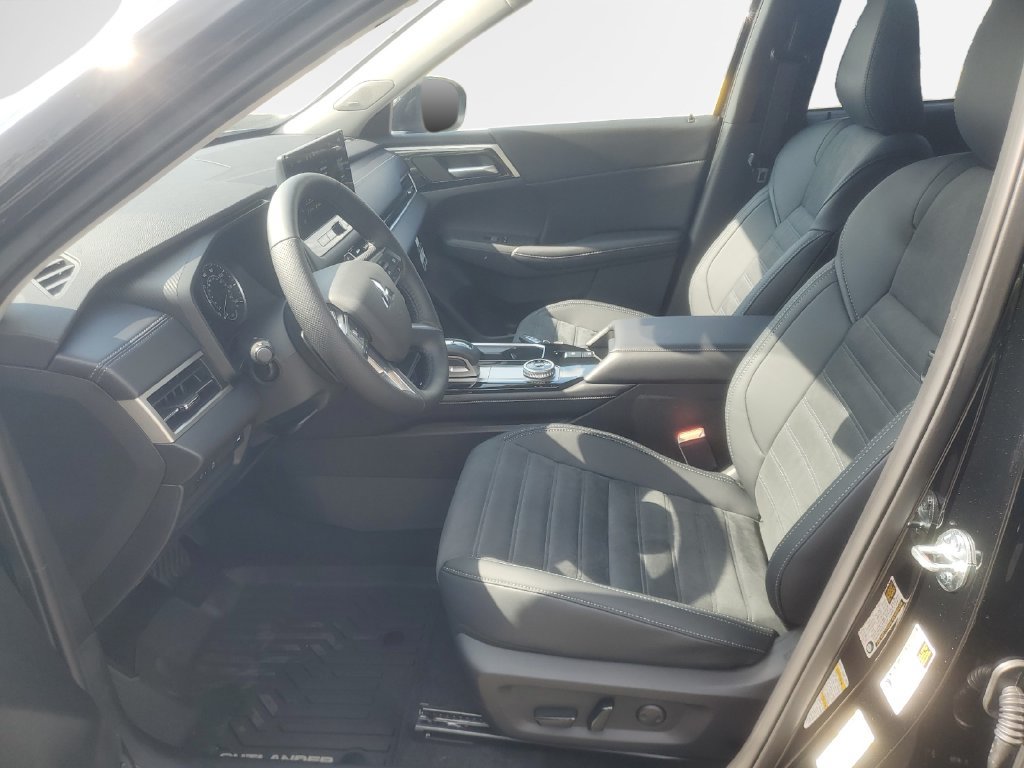 New 2026 Mitsubishi Outlander SE AWD/4WD image 11