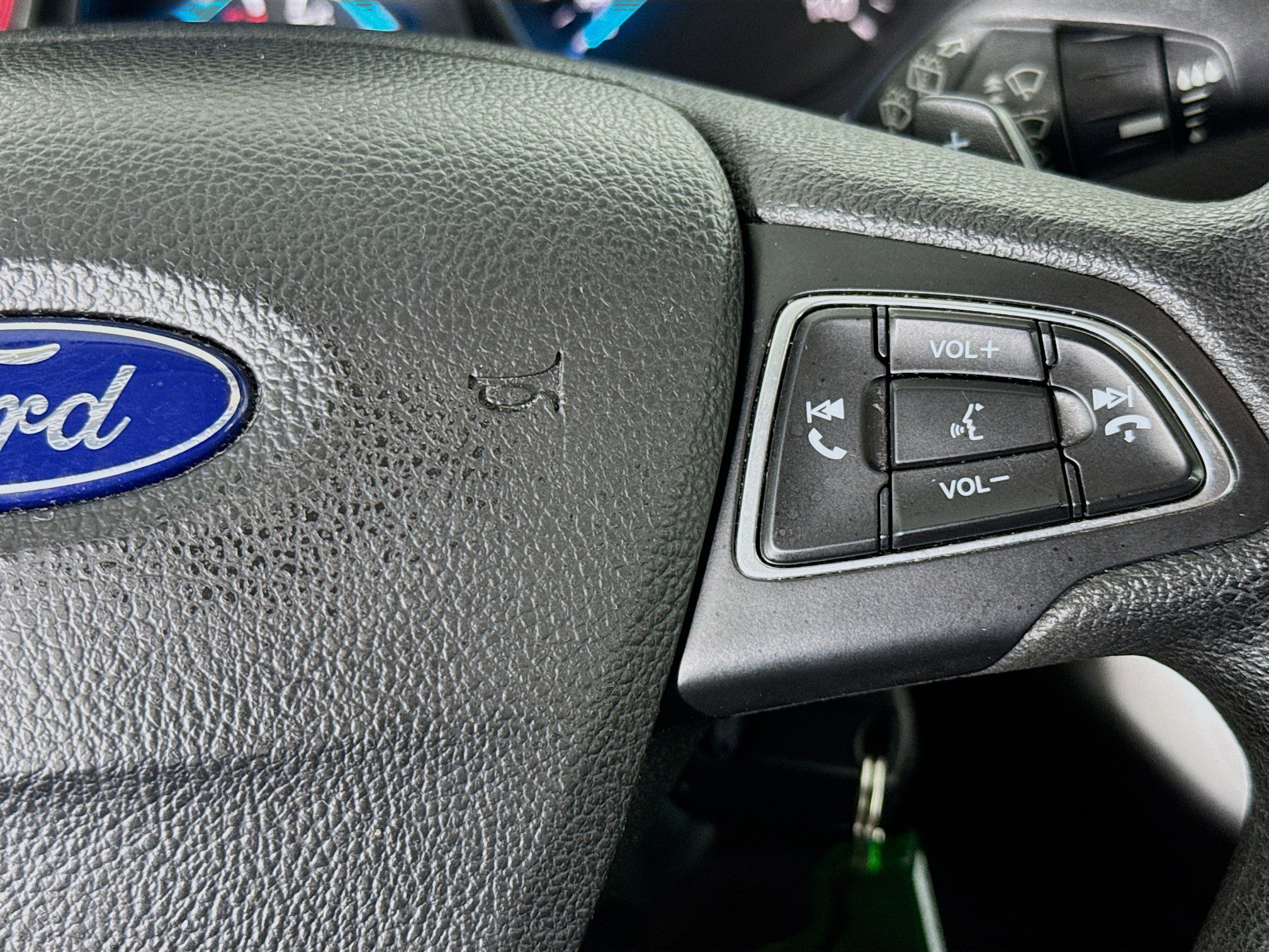 Used 2017 Ford Escape SE image 14