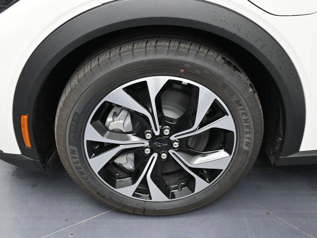 New 2025 Ford Mustang Mach-E Select image 11