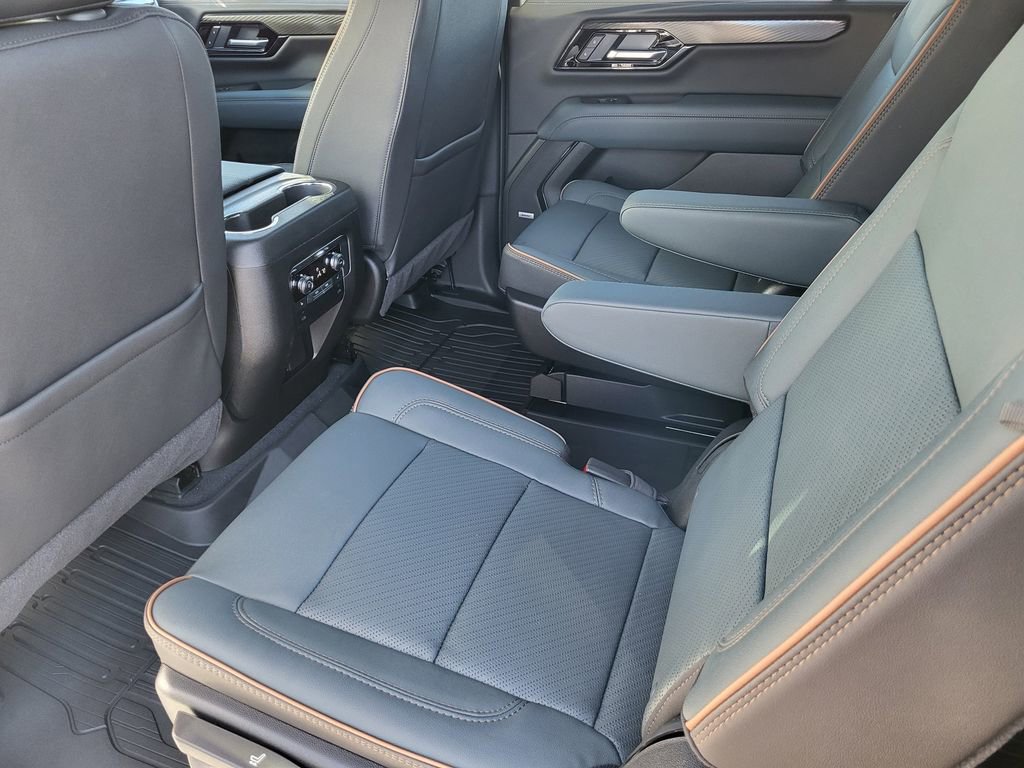 New 2026 GMC Yukon XL AT4 image 11