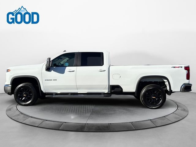 Used 2024 Chevrolet Silverado 3500 LT image 2