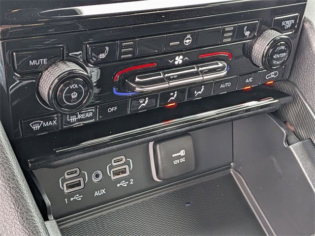 New 2025 Jeep Grand Cherokee Altitude image 22