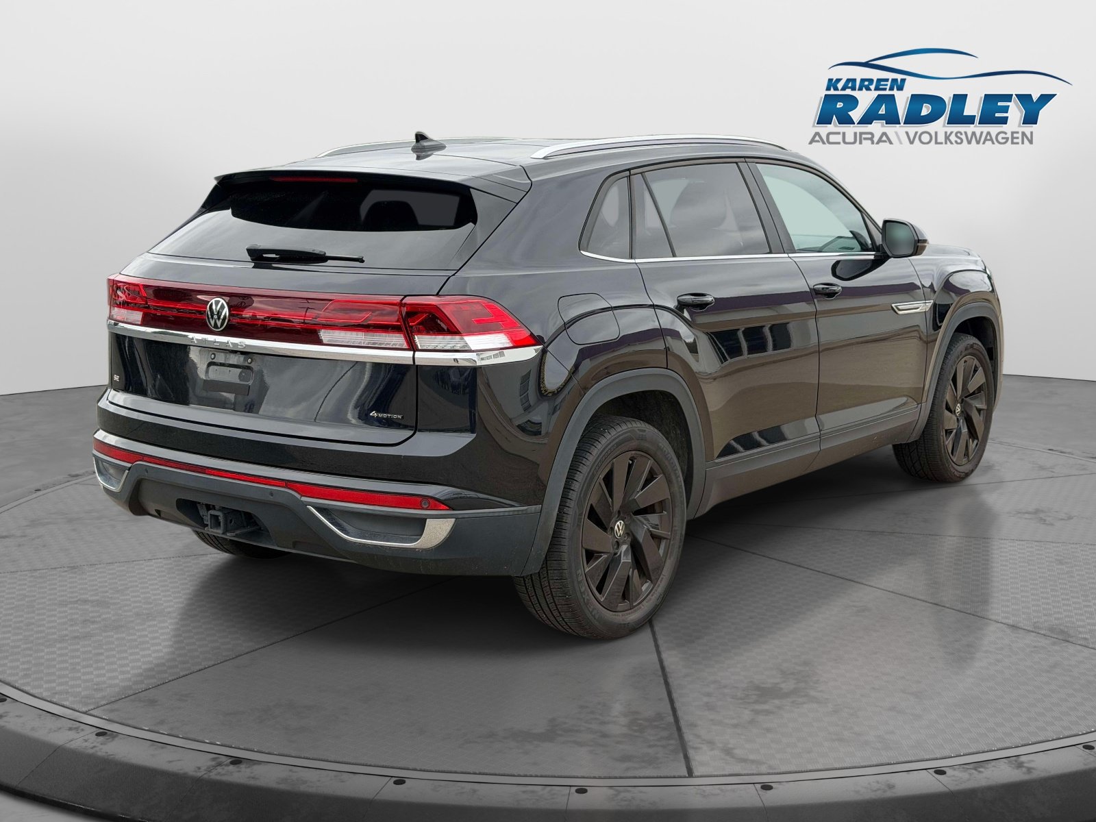Certified 2024 Volkswagen Atlas Cross Sport SE AWD/4WD image 2