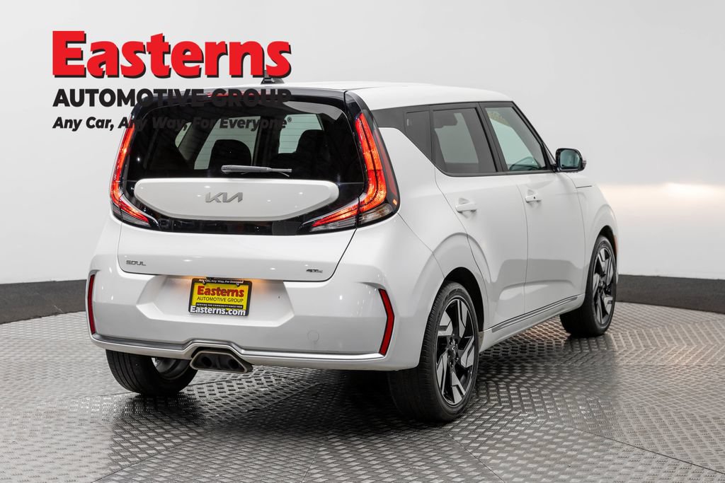 Used 2023 Kia Soul GT-Line FWD image 5
