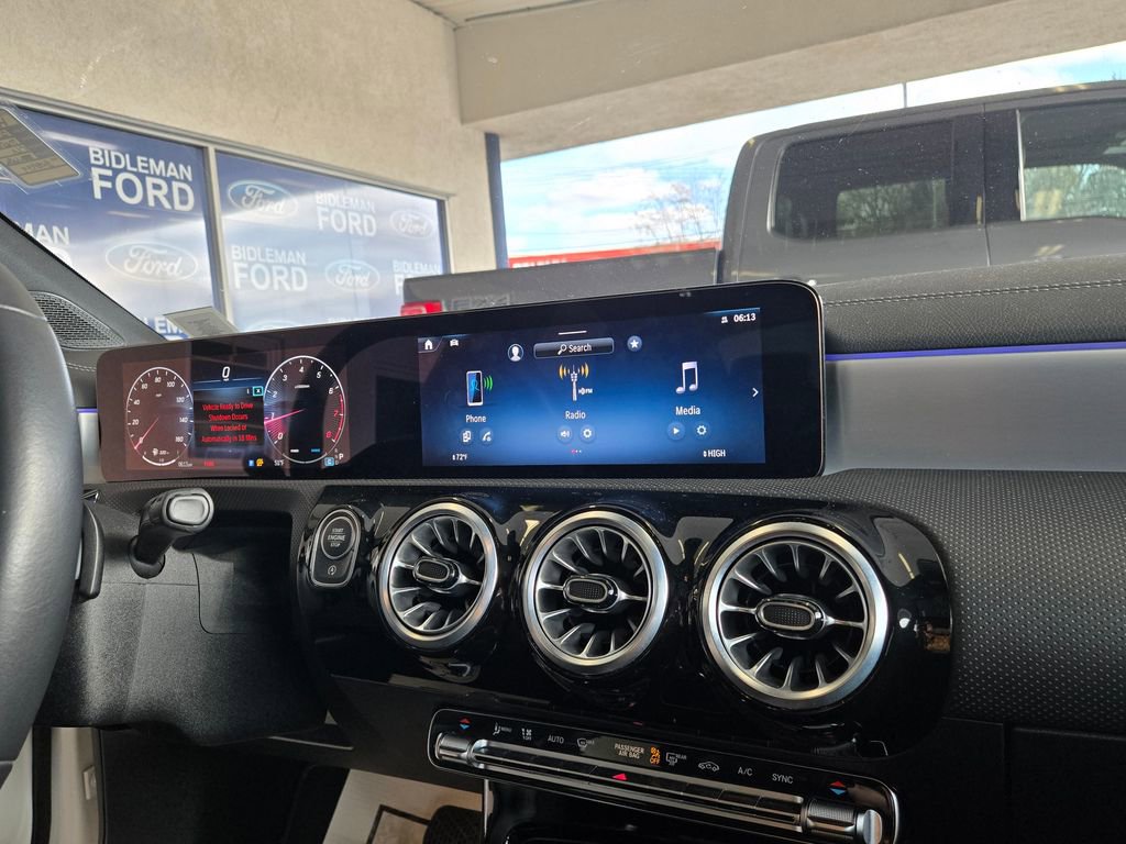 Used 2025 Mercedes-Benz CLA 250 4MATIC image 18