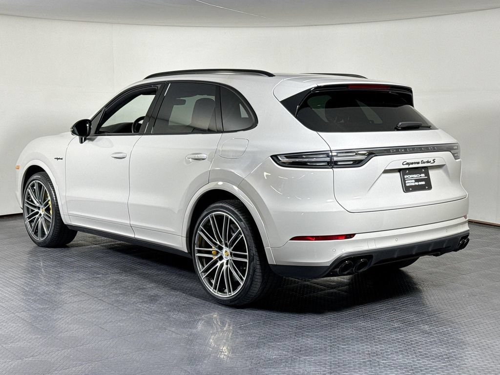 Certified 2023 Porsche Cayenne Turbo S AWD/4WD image 3