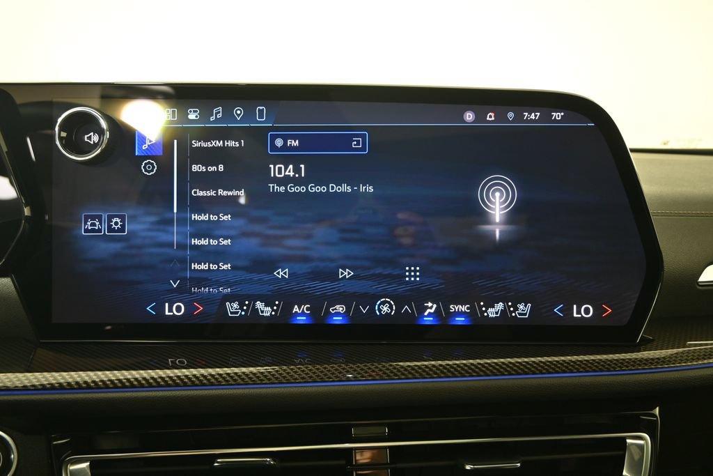Used 2026 Chevrolet Traverse High Country w/ LPO, Floor Liner Package AWD/4WD image 29