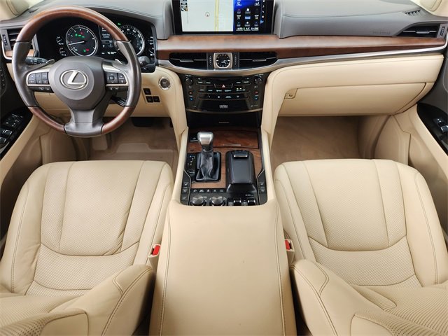 Used 2016 Lexus LX 570 4WD image 26