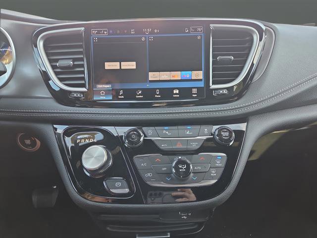 New 2026 Chrysler Pacifica Select w/ S Appearance Package FWD image 8