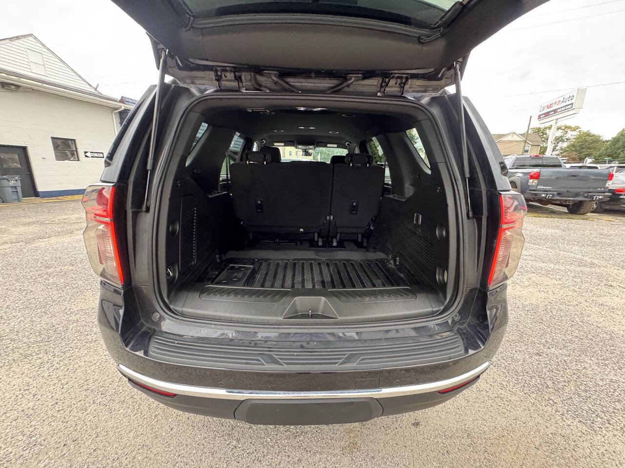 Used 2022 Chevrolet Tahoe 4WD image 39