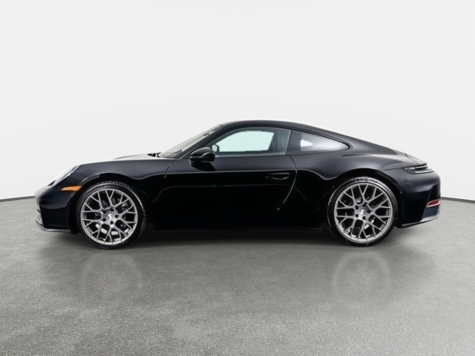 Used 2025 Porsche 911 Carrera RWD image 16