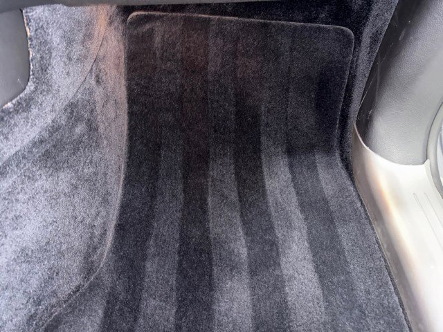 Used 2010 Rolls-Royce Ghost image 64