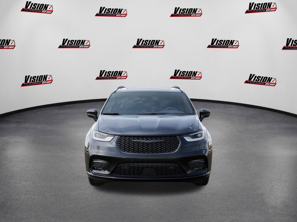 New 2026 Chrysler Pacifica Limited w/ S Appearance Package image 6