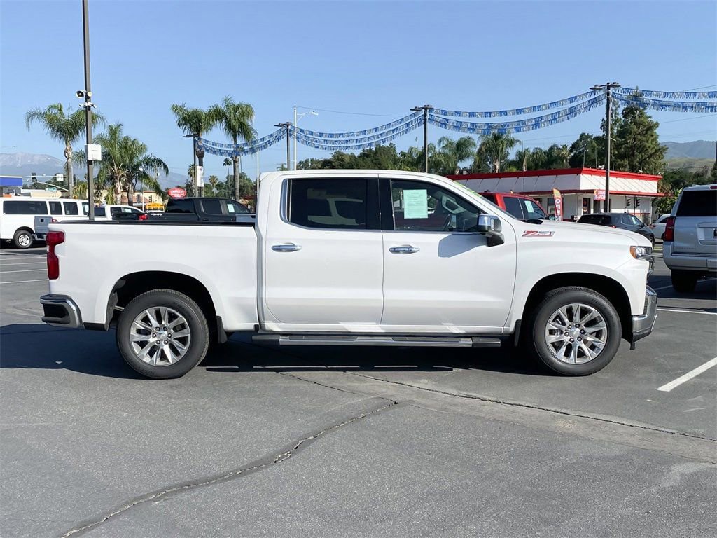 Used 2022 Chevrolet Silverado 1500 LTZ AWD/4WD image 3