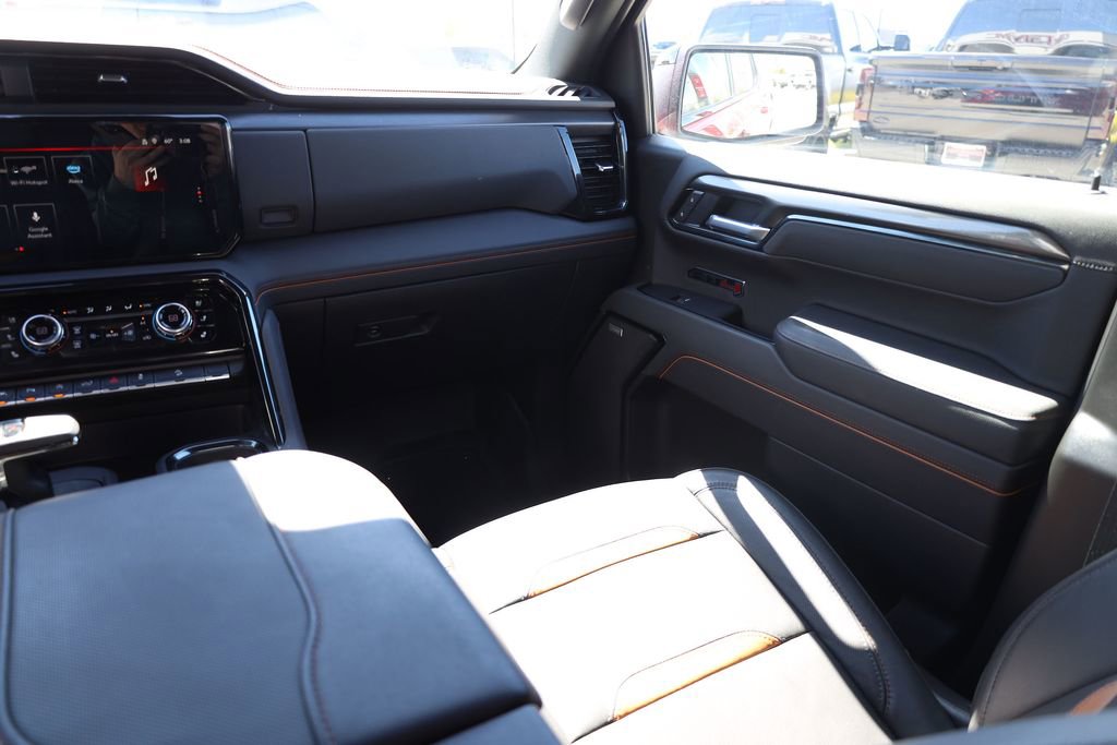 Used 2025 GMC Sierra 1500 AT4 w/ AT4 Premium Package AWD/4WD image 20