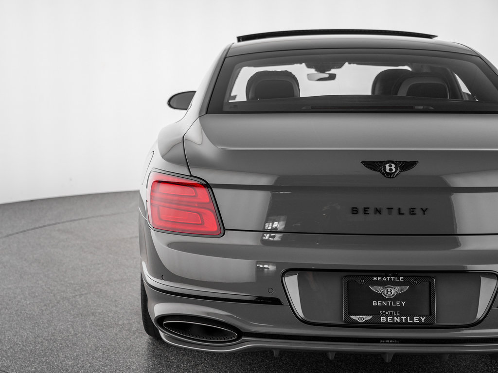 Certified 2025 Bentley Flying Spur Plug-In Hybrid AWD/4WD image 46