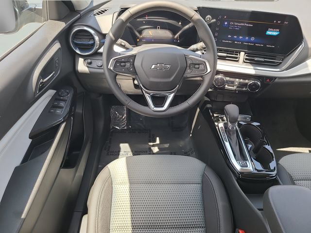 New 2026 Chevrolet Trax LT w/ Midnight Edition FWD image 17