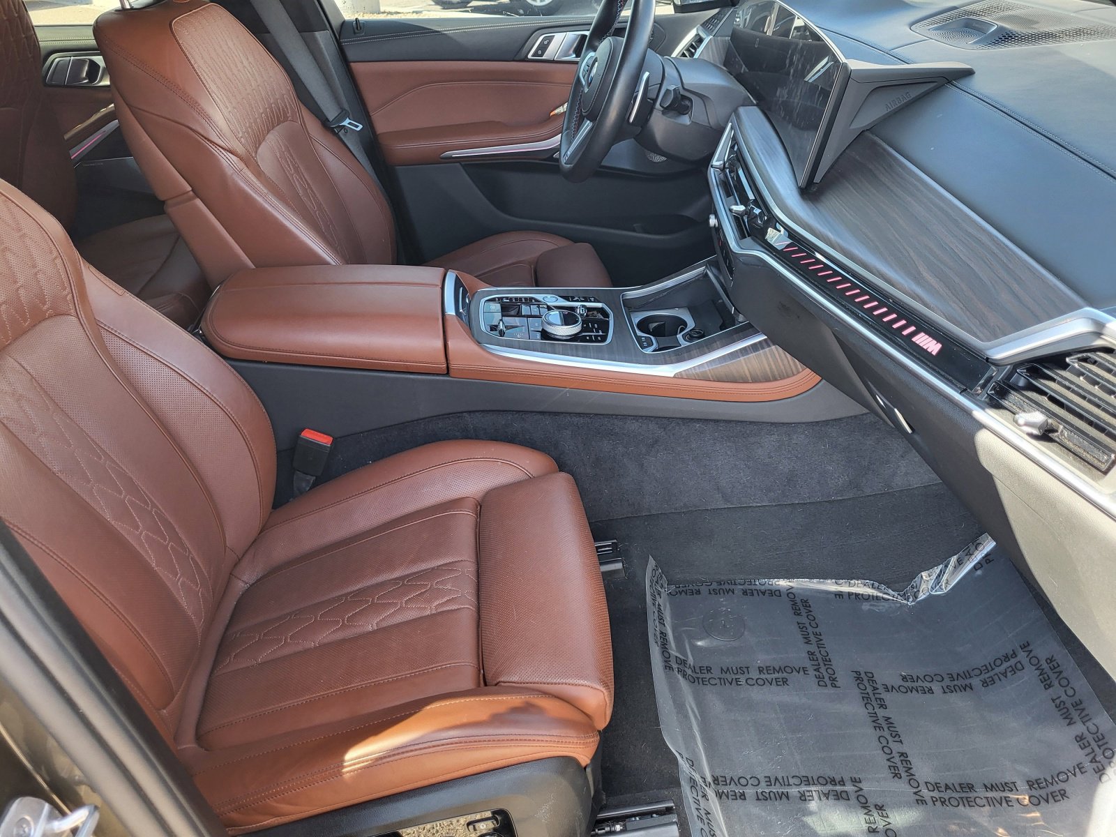 Used 2025 BMW X7 M60i image 10