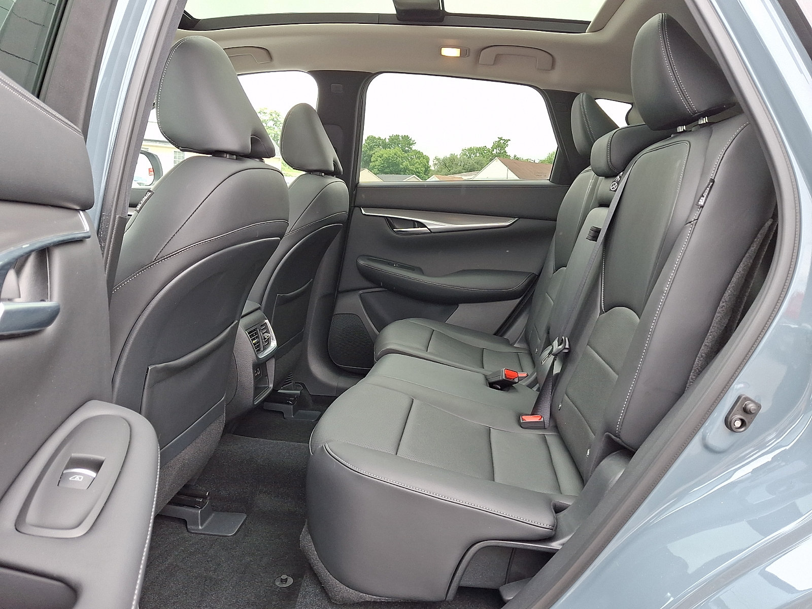 Used 2023 INFINITI QX50 Luxe AWD/4WD image 10