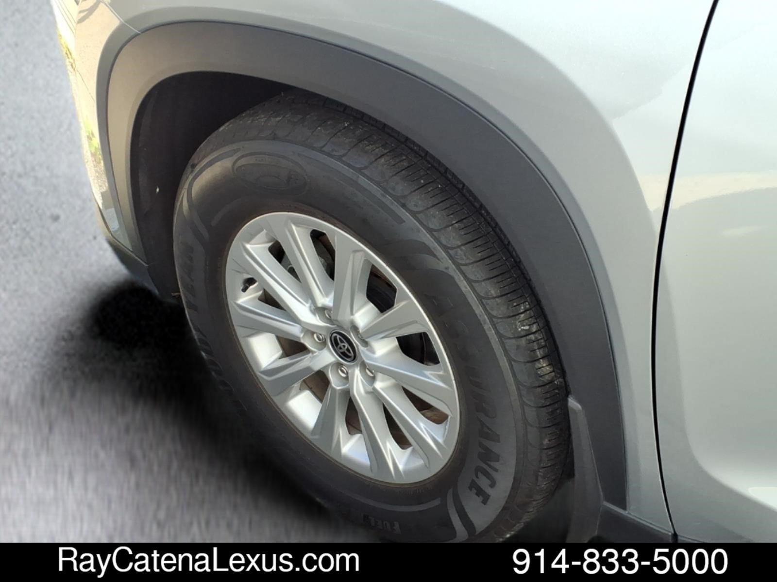 Used 2024 Toyota Grand Highlander AWD image 5