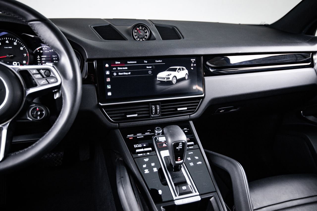 Certified 2023 Porsche Cayenne AWD/4WD image 19