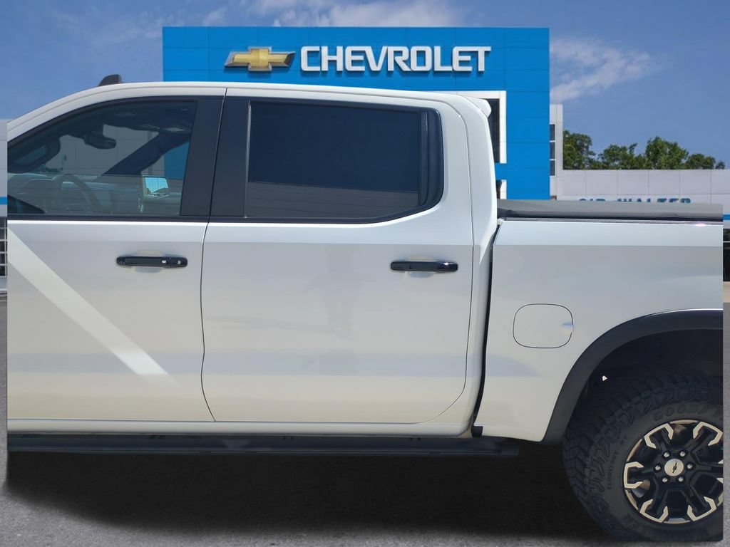Used 2023 Chevrolet Silverado 1500 ZR2 w/ Technology Package AWD/4WD image 29