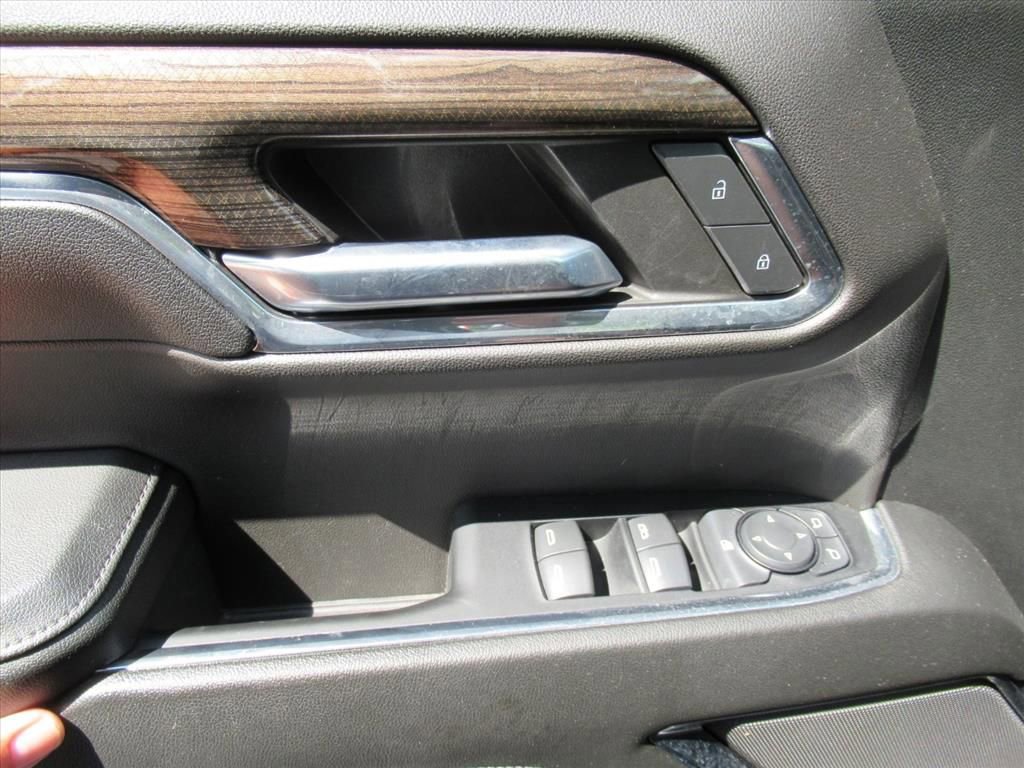 Used 2024 Chevrolet Silverado 1500 LT AWD/4WD image 19